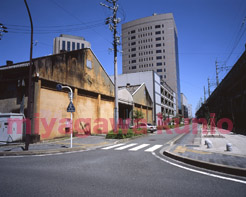 GF670220   2003GIFU