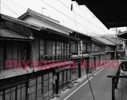GF670261_BW       2004TAISYOUMURA
